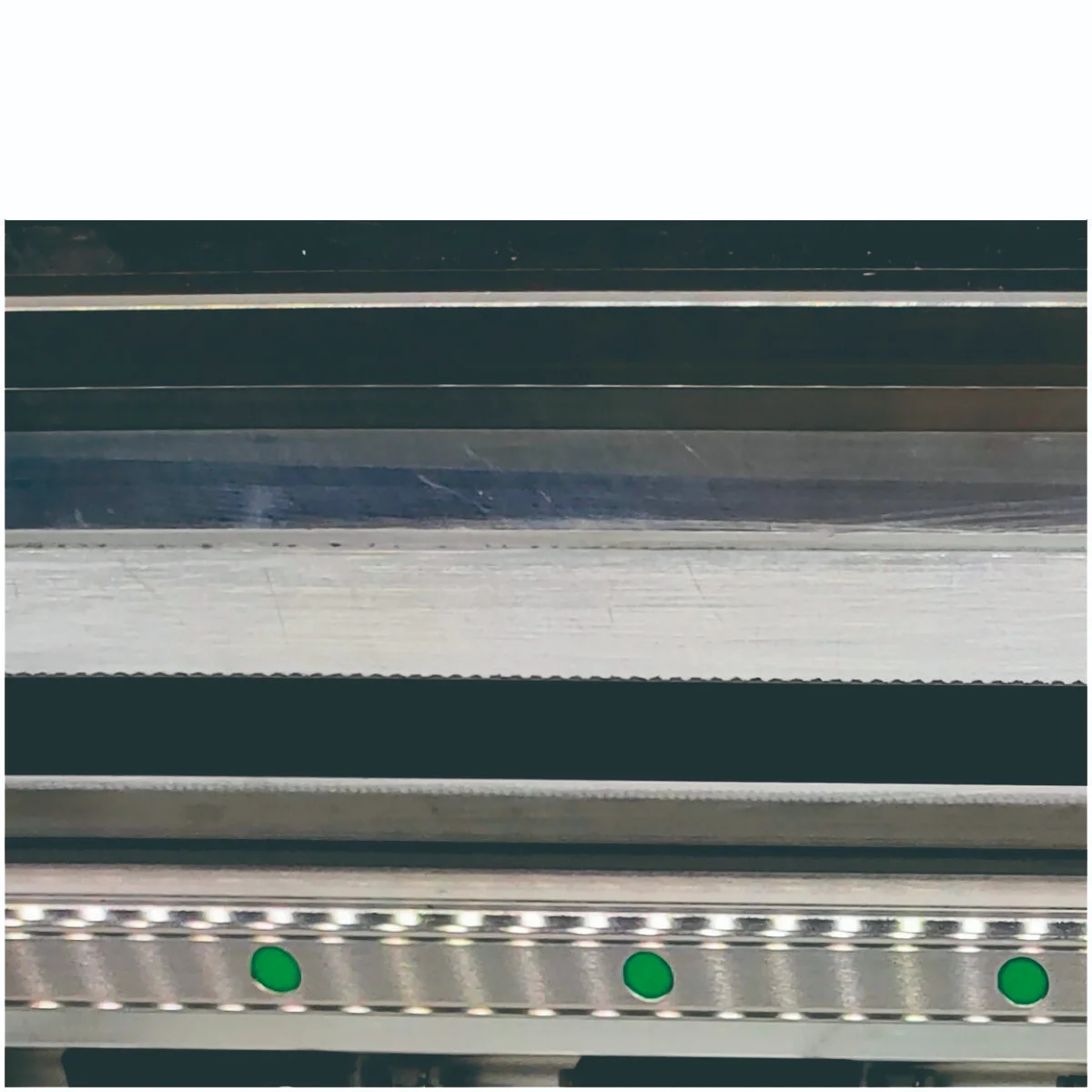 طابعة XL-1804F I3200 ذات 4 رؤوس طباعة / خارجية / داخلية / تعمل بالأشعة فوق البنفسجية / نافثة للحبر